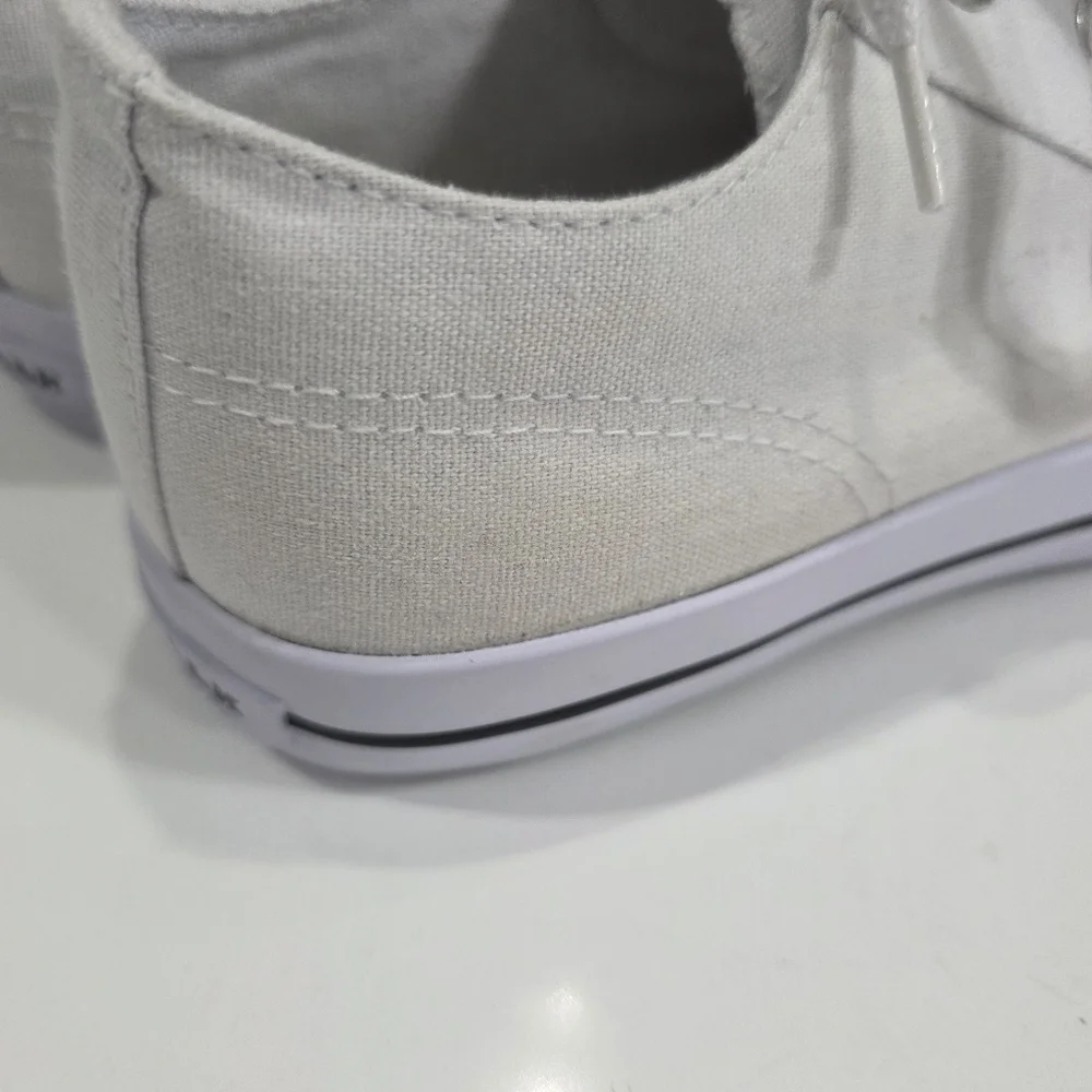 Classic White Canvas Low-Top Sneakers - Picture 5 of 10